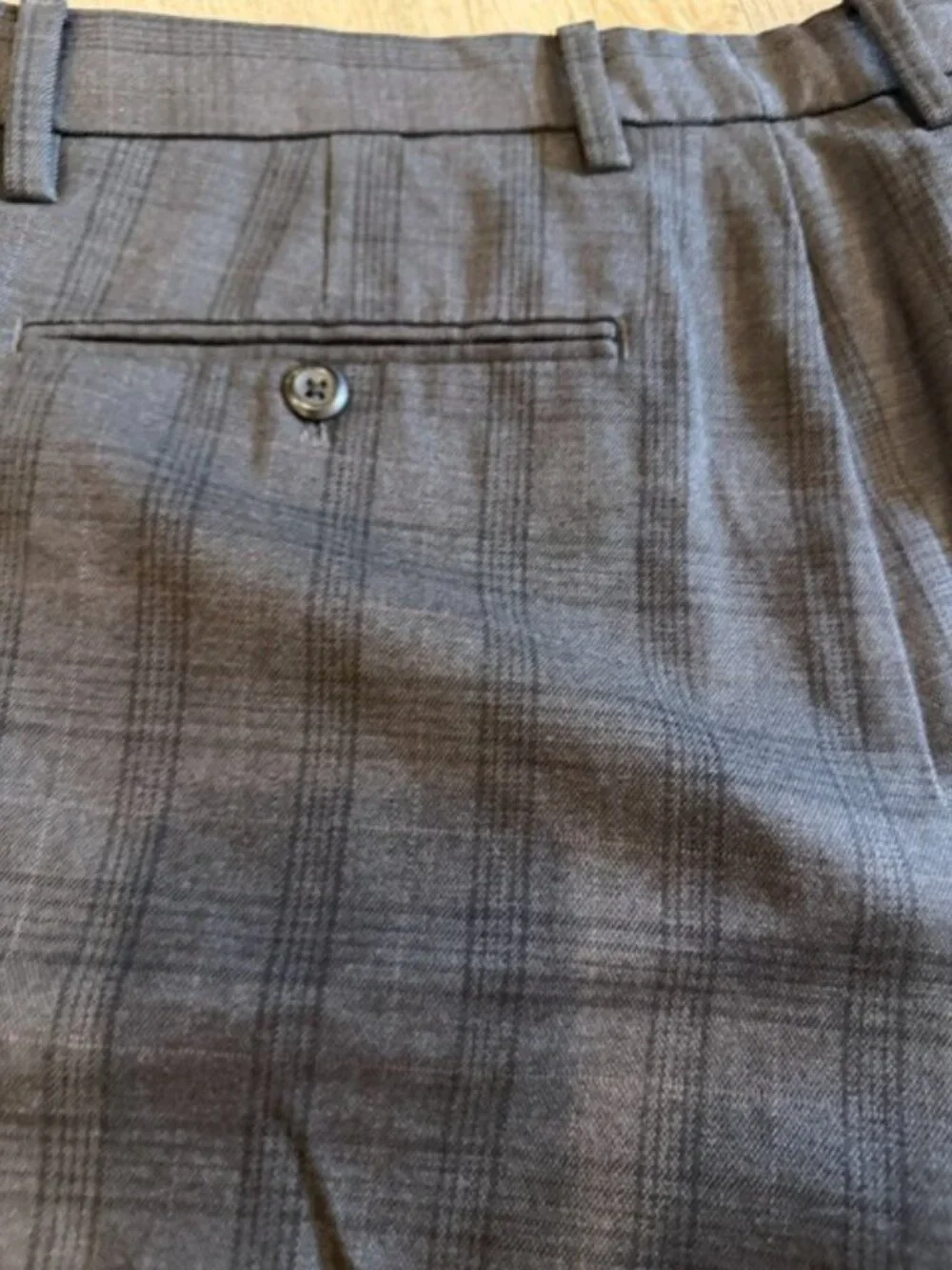 Share Banana Republic Men's Slim Tapered Grey Plaid Twill Dress Pants Stretch 33